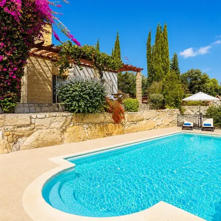 Lone Villa *